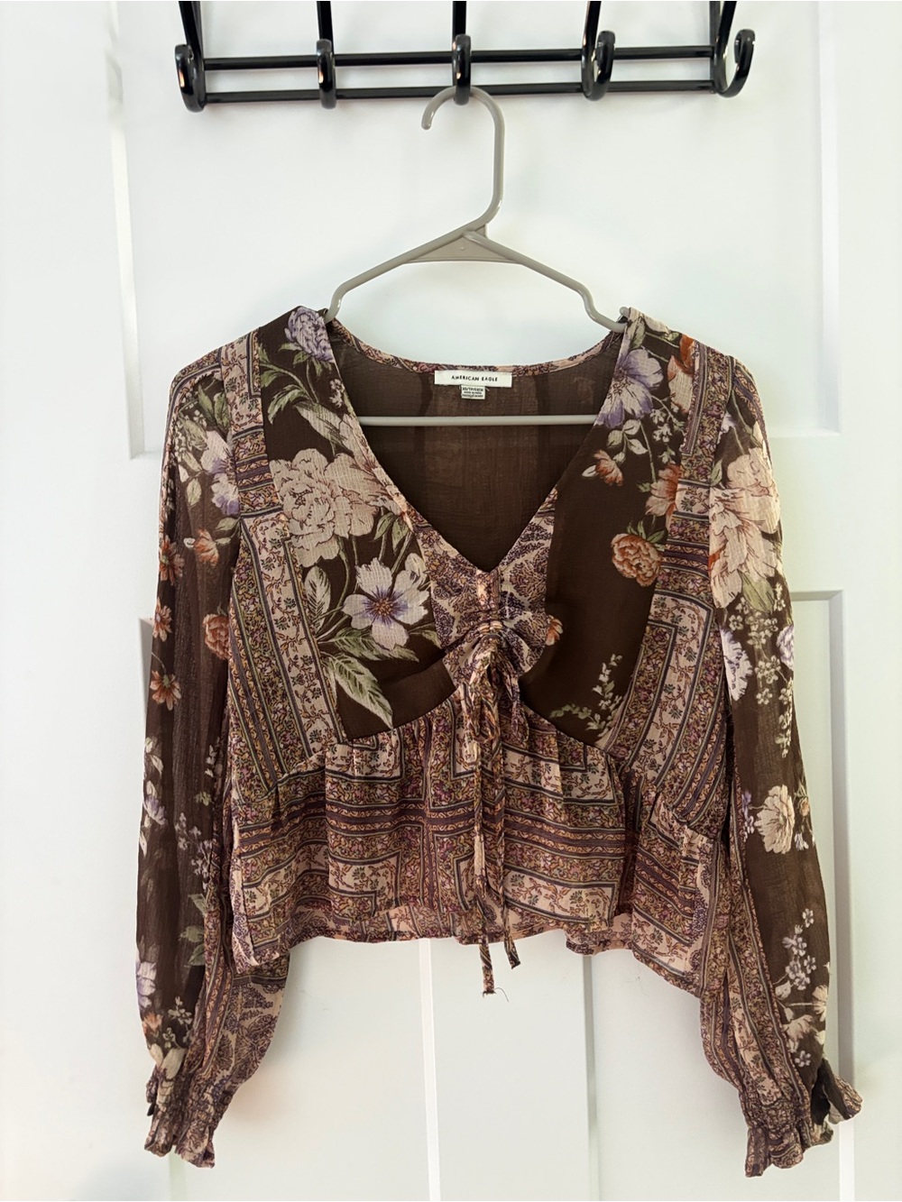 American Eagle Outfitters Brown Floral V-Neck Tie-Front Blouse